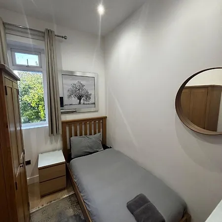 Hendham House Гостевой дом 2*