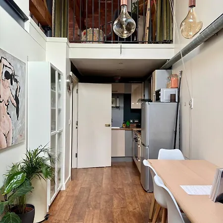 Lovely 2-bed Loft In Centre Apartment Manchester