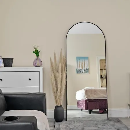 Vakantiehuis 4-bed Perfect For Contractors & Families W Free Parking Manchester