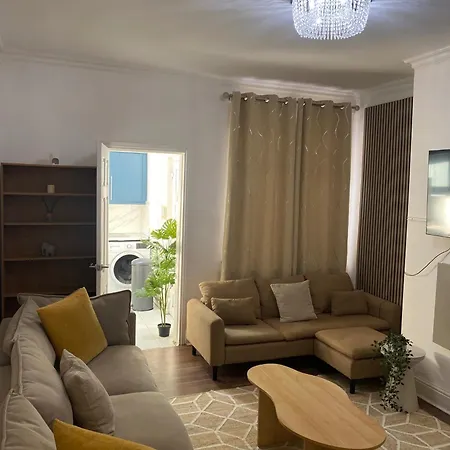 Spacious 2-bed Near Etihad-games Room-free Parking *