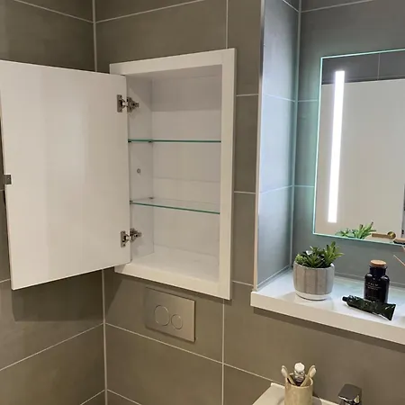 בית אירוח Away Luxury Two Bedroom Shared With En-suite And A Private Bathroom *