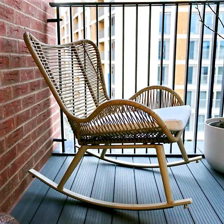 Pass The Keys Northern Qtr Corner Flat With Balcony Views * Manchester