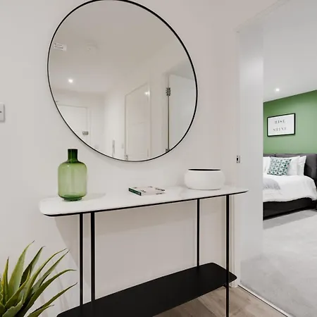 Spacious Modern 2 Bedroom Old Trafford & Free Parking Manchester