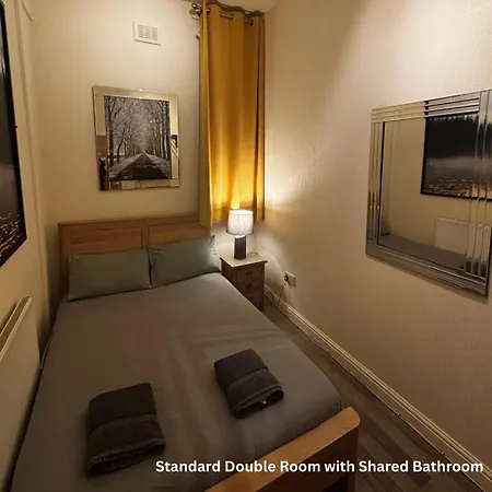 Hendham House بيت ضيافة 2*