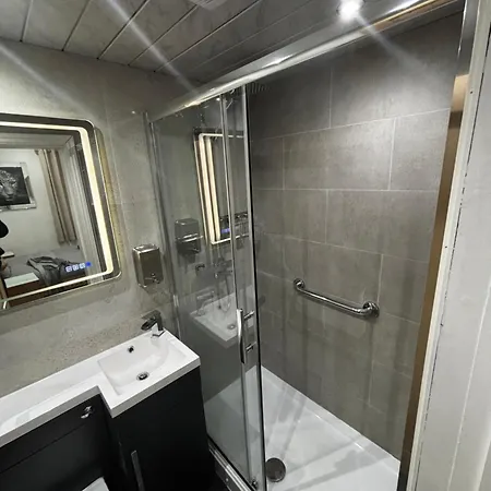 Guest house Hendham House - Near Etihad Stadium, Coop Live Arena, Ao Arena, Piccadilly Train Station & Centre