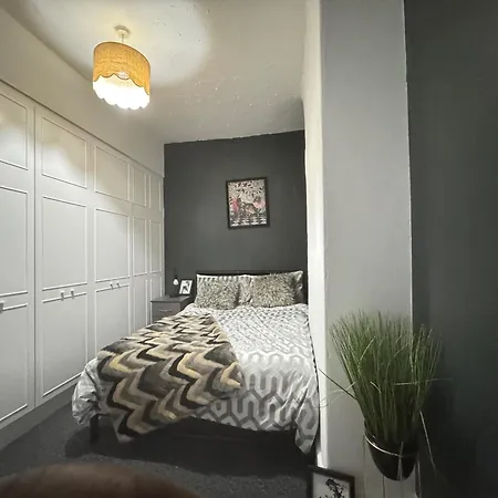 - House - Sleeps 6 - Parking - Garden Prázdninový dům
