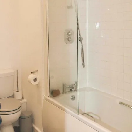2br-sleeps5-cityview-freeparking-citycentre * Manchester