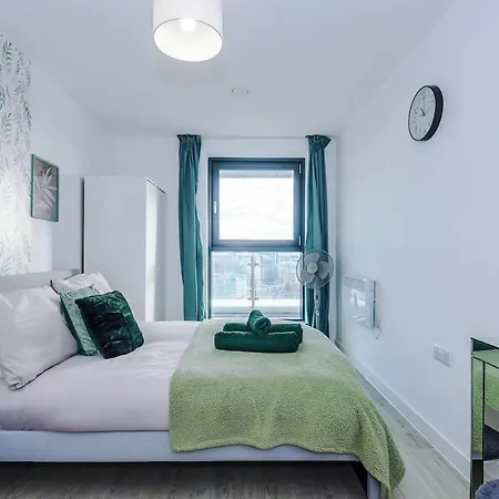 Sleeps 6, Stunning 2bed With Dart Board & Amazing Views
