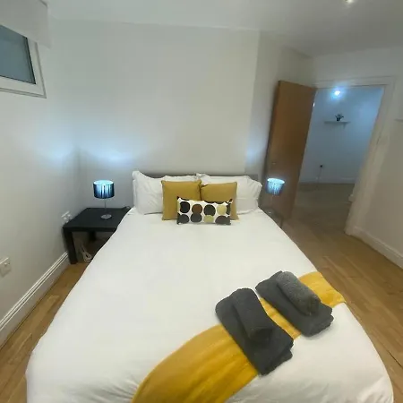 Apartment 2 Bed Large In Gayvillage Centre Manchester