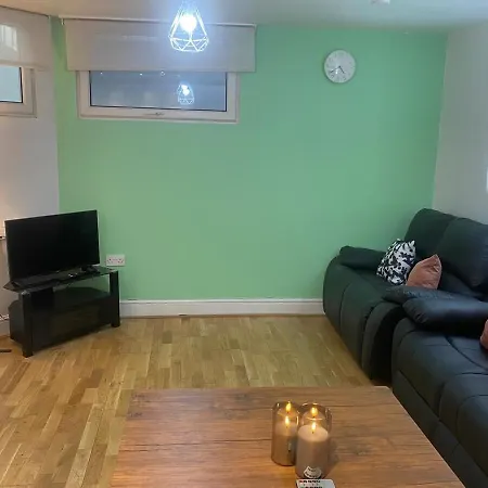 2 Bed Large In Gayvillage Centre *