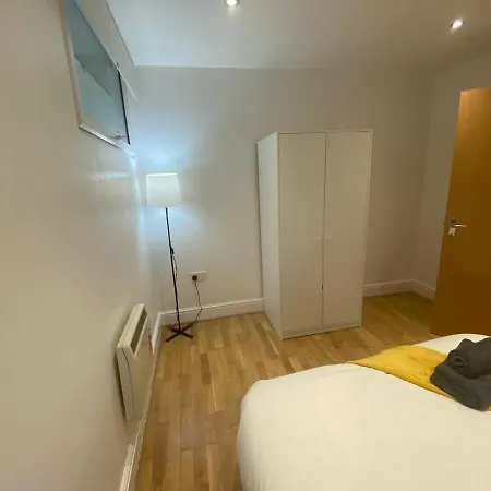2 Bed Large In Gayvillage Centre *