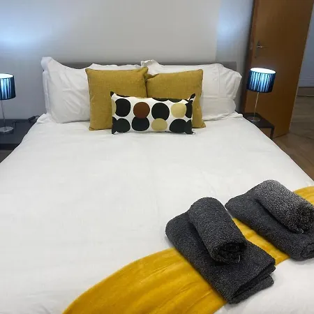 Apartment 2 Bed Large In Gayvillage Centre Manchester