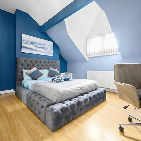 Mega Flat Near Centre And Etihad Stadium * مانشستر