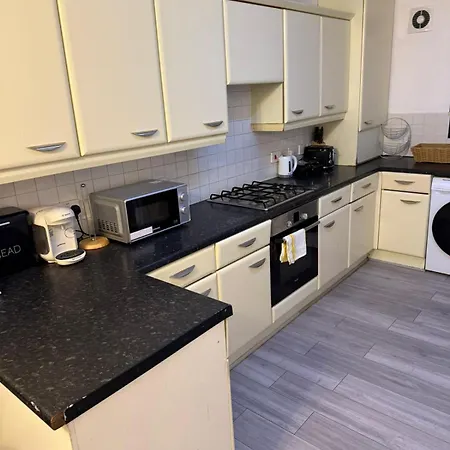 Apartment Stylish 4bd Townhouse - City Centre - O2 Apollo