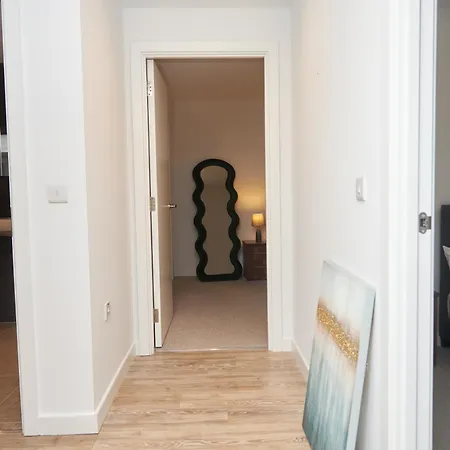 Apartman Luxury 2 Bedroom And Bathroom In With Balcony *