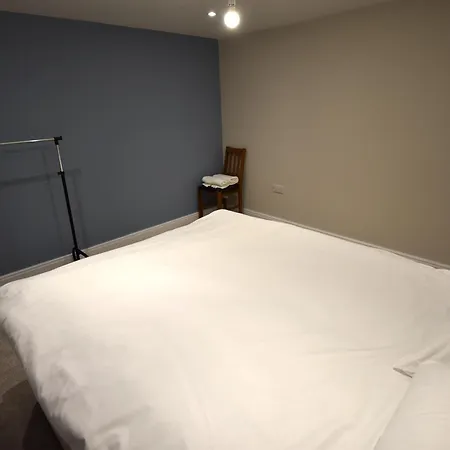 Hébergement de vacances 4-bedroom Parking Garden & Porch Manchester