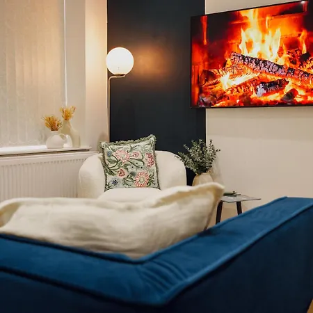 Citycharmms- Entire Near Etihad Stadium * Manchester