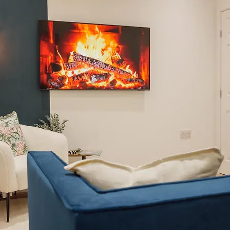 Citycharmms- Entire Near Etihad Stadium