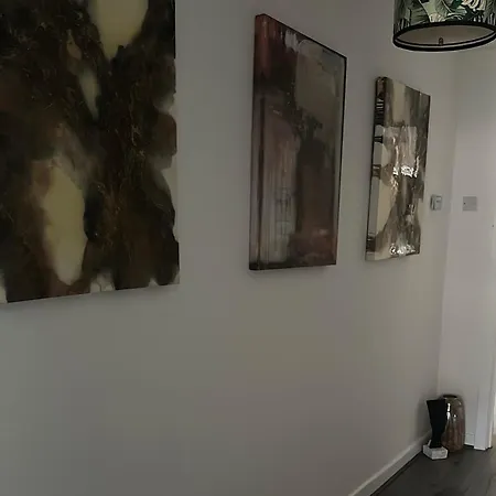 5 Bedroom Luxury Townhouse Near Centre, Sleep 16 Апартаменты *