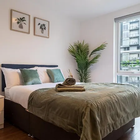 Centre ,salford,lakeside Apartment Manchester