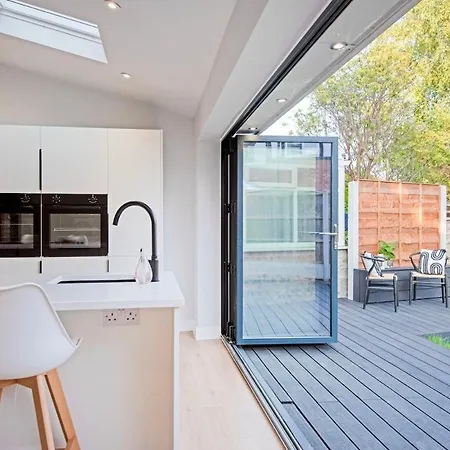 Stylish Modern Near Mcr Centre Coop & Etihad Holiday home Manchester