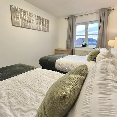 Ideal 3-bed Stay-away-home Area Holiday home *