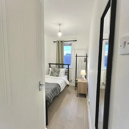 Σπίτι διακοπών Ideal 3-bed Stay-away-home Area *