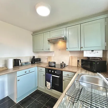Ideal 3-bed Stay-away-home Area *