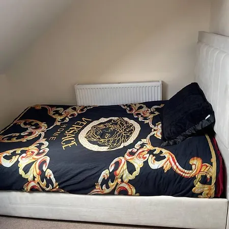Homestay Luxestay - Double Close To Old Trafford, Centre *