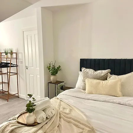 Apartment In The Heart Of *
