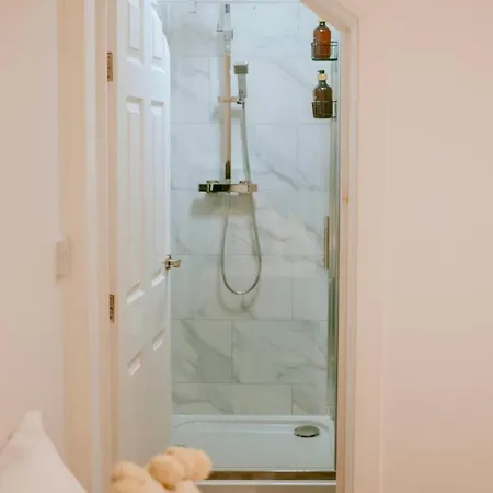 Brand New Cosy Stay!