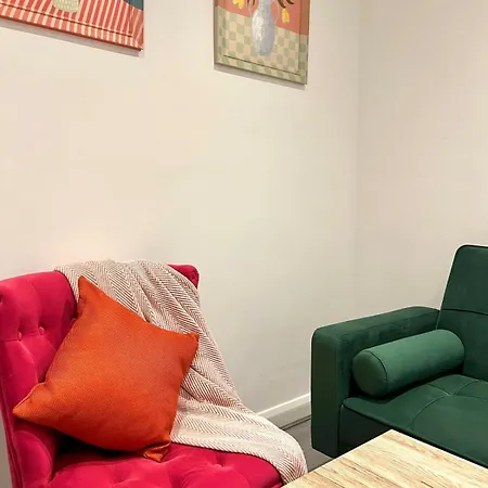 Brand New Cosy Stay! Manchester