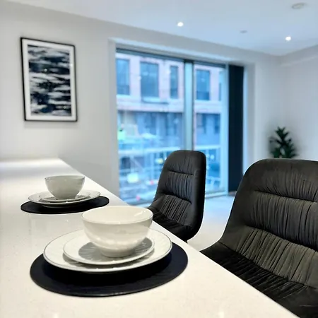 The Majestic Apartment