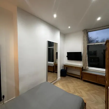 Гостевой дом Hendham House Манчестер