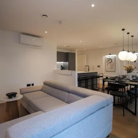 Apartment Elysium By The Heim Residences Manchester
