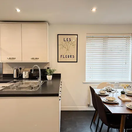 New Near Etihad & Coop Live * Manchester