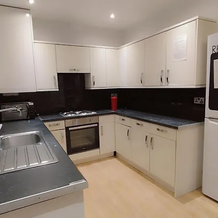 Double-bedroom In The Heart Of Eccles Perfect For Short Vendégház Manchester