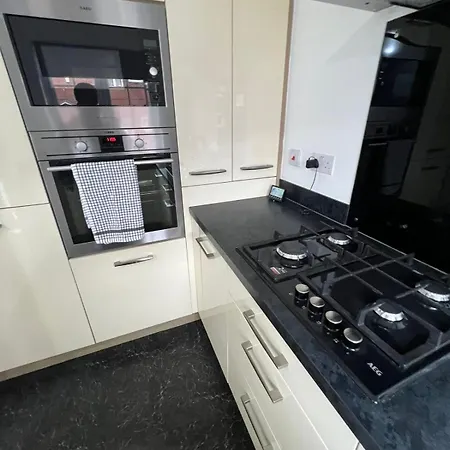 Faversham Place Mánchester