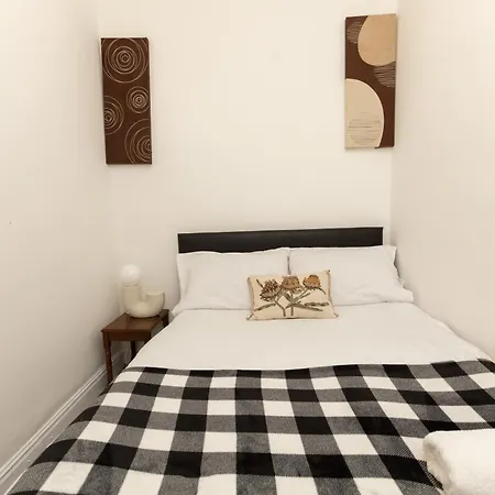 Holiday home Charming Victorian Retreat 4br House In