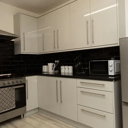 Charming Victorian Retreat 4br House In Holiday home Manchester