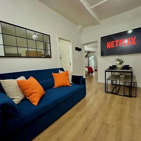 Apartment Stylish Old Trafford 2br Apartment, Free Parking, Near Stadium & Centre *