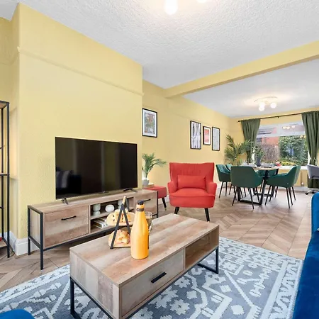 Beautiful In Salford By Superhost * Manchester