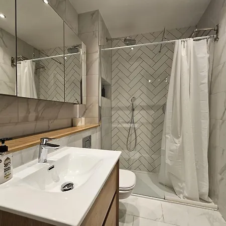 Luxury 2br In Centre Up To 6 Guests!
