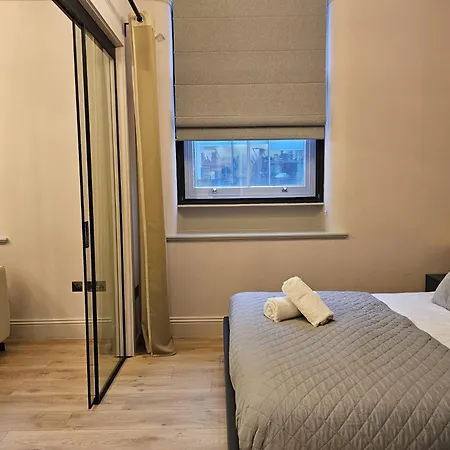 Modern 2br In Chinatown For Up To 8 Guests! Апартаменты Манчестер