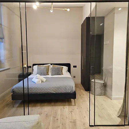 Modern 2br In Chinatown For Up To 8 Guests! Manchester