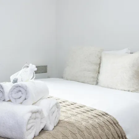 Apartment Stylish With Balcony & Views Manchester