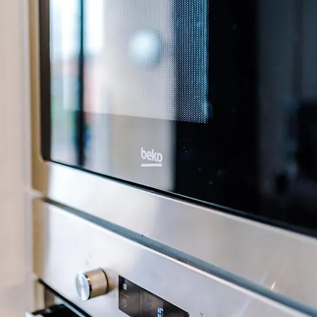 Hilltop Serviced - Ancoats Apartment