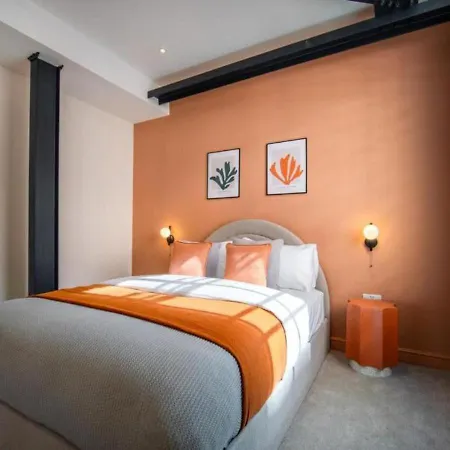 Апартаменты Paragon By The Heim