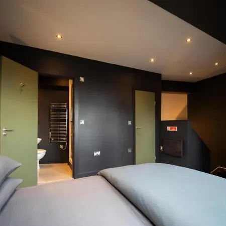 Greenhaus By The Heim Residences Apartment