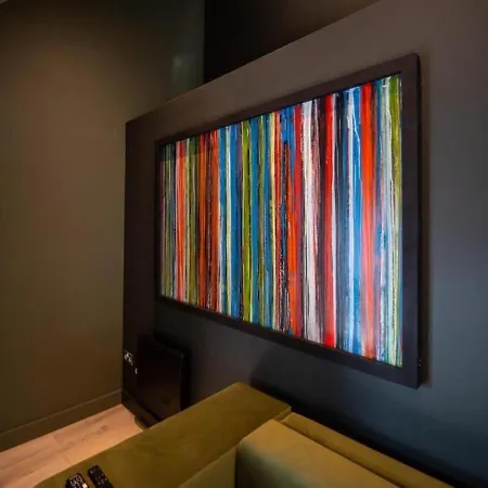 شقة Greenhaus By The Heim Residences